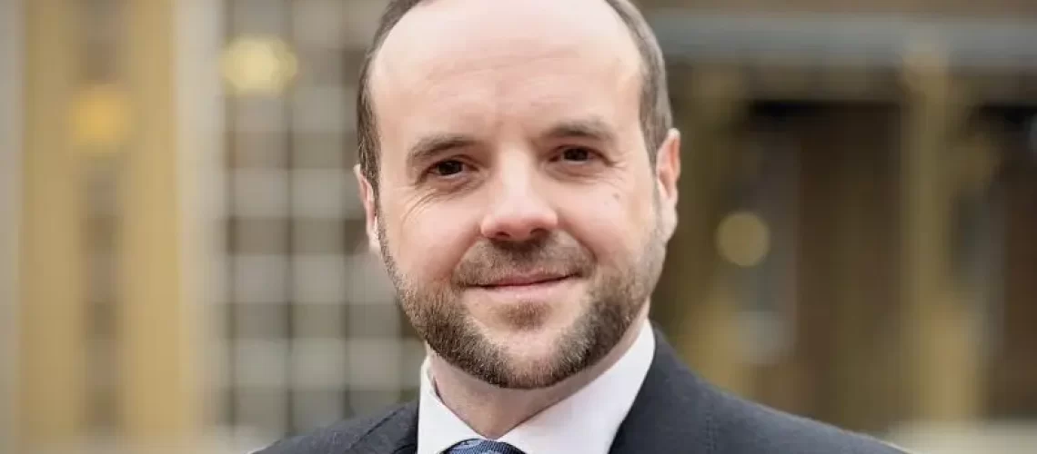 Peter-Oliver-OBE[211692]