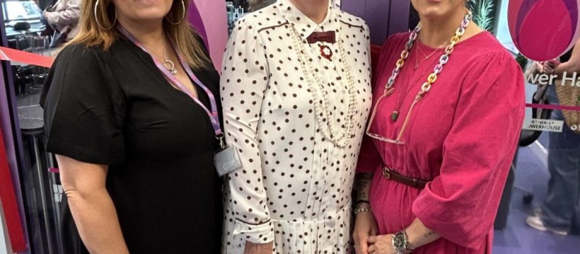 Sue Tomorrows women 2 Sue Tomorrows women 2