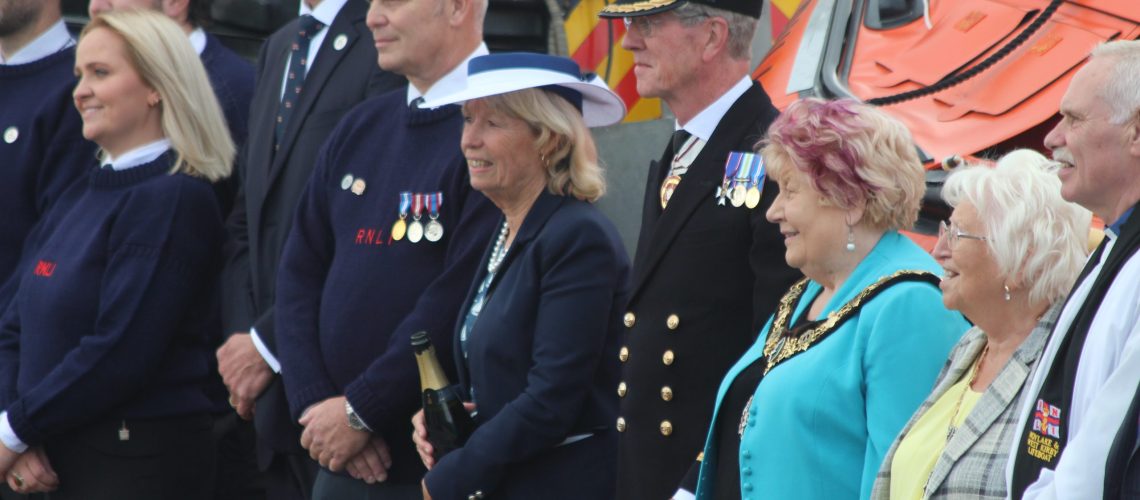 Val Daglish champagne Leonard Pownall Val Daglish champagne Leonard Pownall